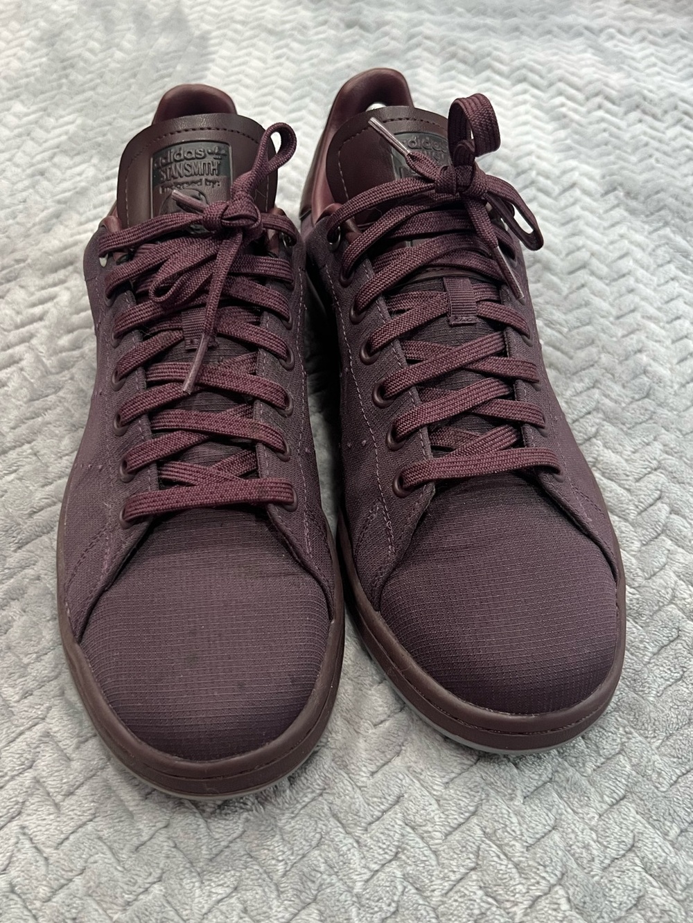 adidas Men’s Low-Top Sneakers Burgundy/Maroon